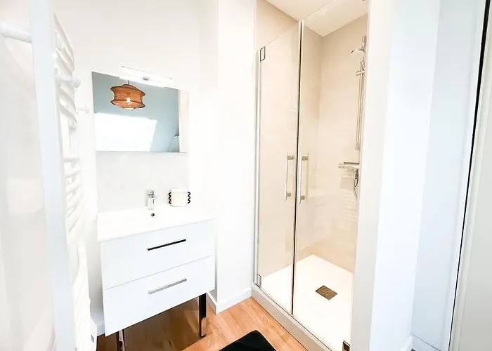 Apartment Le Coquelicot-t2, 100m De La Plage, Coeur Commando